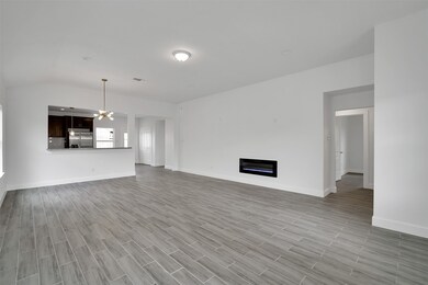 10702 Jordan Heights Dr, Houston, TX 77016 - photo 4