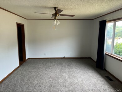 Family Room/Formal Living