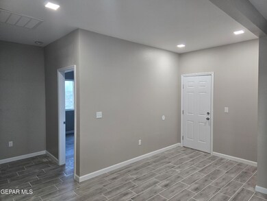 12109 Sanaa Dr, El Paso, TX 79934 - photo 6