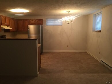 215 E High St unit A, Hellertown, PA 18055 - photo 3