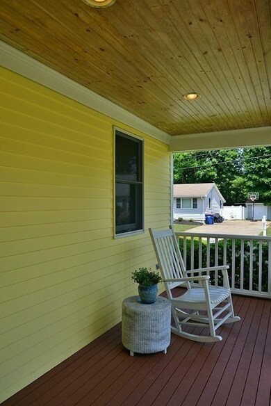 15 Seaview Ave, Fairhaven, MA 02719 - photo 5