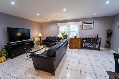 26 Ruth Place, Staten Island, NY 10305 - photo 7