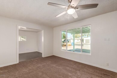 0005-LivingRoom