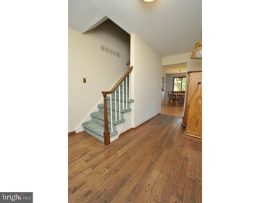 121 Red Stone Ridge, Delran, NJ 08075 - photo 2