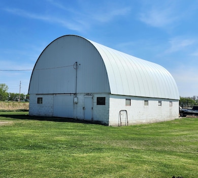 1910 30th St SW, Willmar, MN 56201 - photo 5