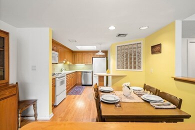429 Place Ln, Woburn, MA 01801 - photo 3