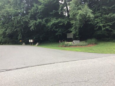 76 Colonial Dr unit 15, White River Junction, VT 05001 - photo 3