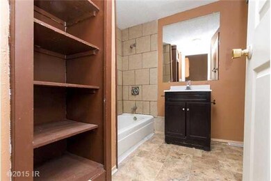 2605 E Walnut St, Des Moines, IA 50317 - photo 7