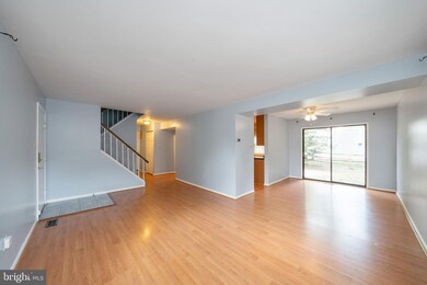 9561 Patchin Ct, Columbia, MD 21045 - photo 3