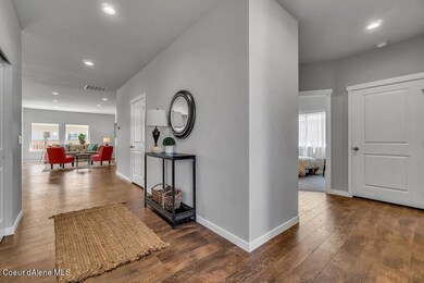 004-722TybaltStreet-PostFalls-ID-83854-S