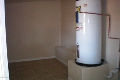 2039 W Comstock Dr, Chandler, AZ 85224 - photo 6