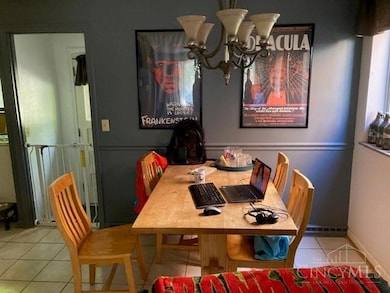 761 Wilbud Dr, Cincinnati, OH 45205 - photo 5