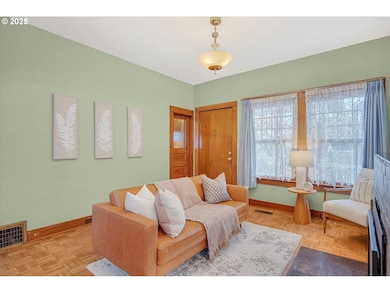 4633 NE 28th Ave, Portland, OR 97211 - photo 5