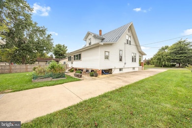 453 Zea St, Strasburg, VA 22657 - photo 5