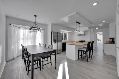 650 N View St, Hinckley, IL 60520 - photo 3