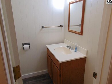 1112 Eastmoor Dr, McPherson, KS 67460 - photo 7