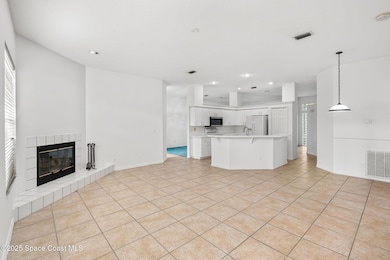 652 Sheridan Woods Dr, Melbourne, FL 32904 - photo 7