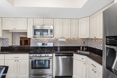 251 Chaucer Ct Old Bridge, NJ-14