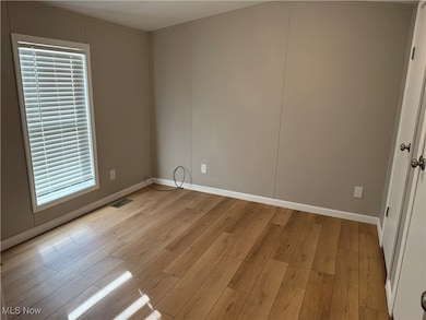 253 Lara Dr, Zanesville, OH 43701 - photo 5