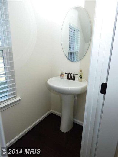 24646 Hutchinson Farm Rd, Chantilly, VA 20152 - photo 7