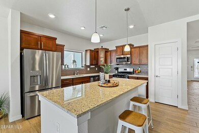 13749 Flora Vista Ave, Horizon City, TX 79928 - photo 7