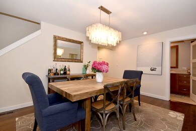 427 E East Ct, Elmhurst, IL 60126 - photo 6