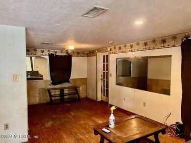 360 Varella Ave Pic 3