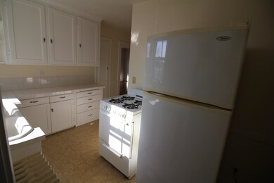 30 Crescent St unit 3, Wakefield, MA 01880 - photo 4