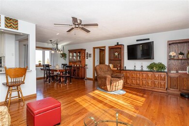 Living Room / Dining Room
