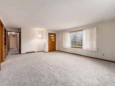 6658 2nd St, Jacksontown, OH 43030 - photo 5