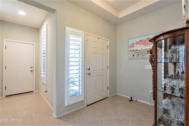 Entry with Tray Ceiling