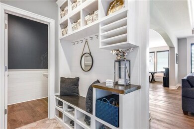 Chic mudroom to organize the whole family