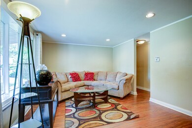 17827 Baker Ct, Country Club Hills, IL 60478 - photo 5