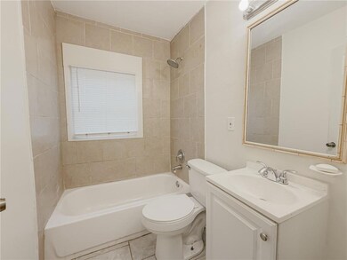 1346 Bathroom