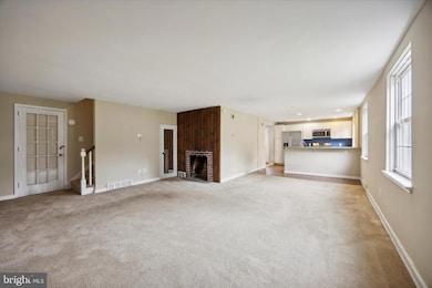 4049 N Warner Rd, Lafayette Hill, PA 19444 - photo 4