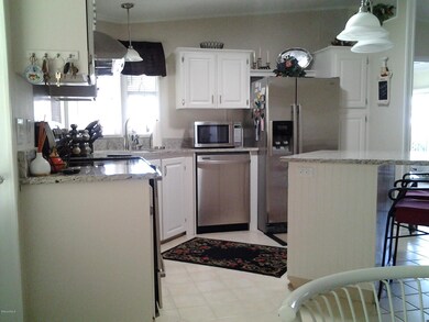 470 Dolphin New Kitchen 3