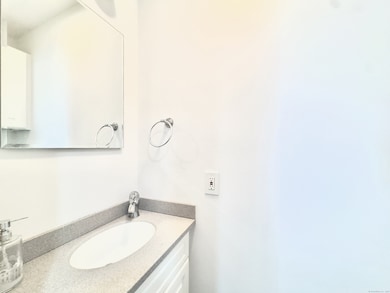 48 Pemberwick Rd unit 3, Greenwich, CT 06831 - photo 6