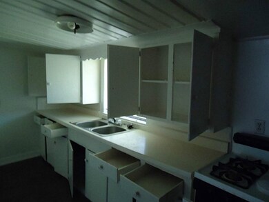 89 Fichter St, Houston, TX 77022 - photo 2