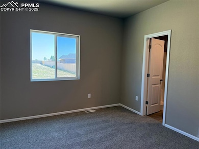 6104 Harper Ln, Pueblo, CO 81008 - photo 7