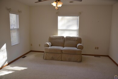 411 Elm St, Overbrook, KS 66524 - photo 6