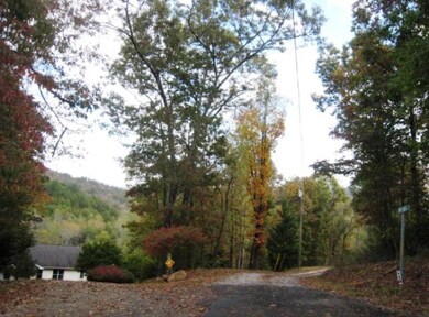 Turning onto Ruby Ridge Rd, 1 home on left