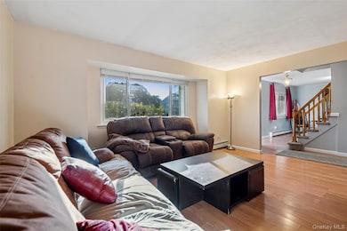 27 Parkridge Cir, Port Jefferson Station, NY 11776 - photo 3