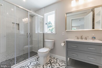 738 Hemlock Rd, Media, PA 19063 - photo 7