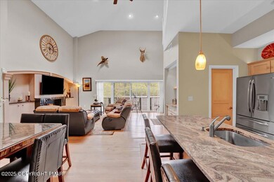 320 Hummingbird Way unit 302J1, Kidder Township South, PA 18624 - photo 4