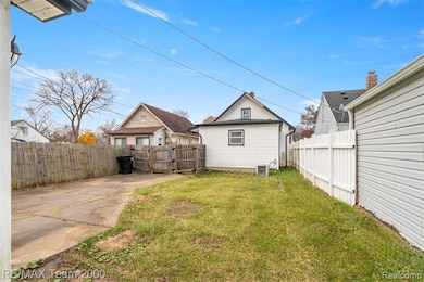 6488 Vaughan St, Detroit, MI 48228 - photo 5