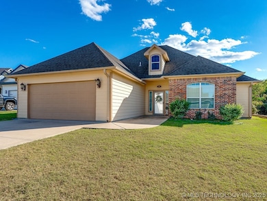 2819 Abbey Dr, Ada, OK 74820 - photo 3