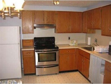 8 Longmeadow Dr unit 25, Rowley, MA 01969 - photo 4