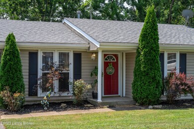 6904 John Paul Ln, Louisville, KY 40229 - photo 3