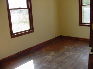 4823 Golden Forest Dr, Houston, TX 77091 - photo 5