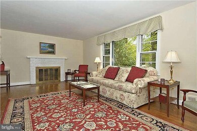 3523 Devon Dr, Falls Church, VA 22042 - photo 2